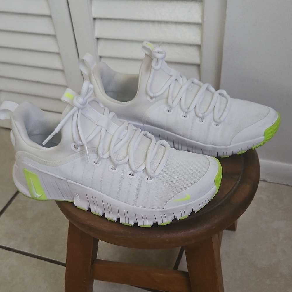 Nike Metcom 6  White and Lime Green Athletic Shoes